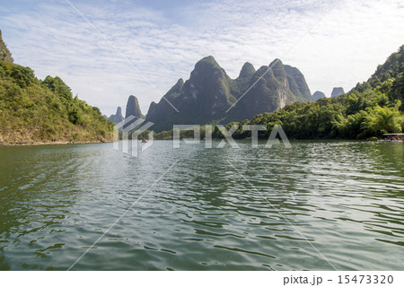 China Guilin Lijiang River rafting, beautiful river. China Guilin Lijiang River rafting, beautiful river. 15473320