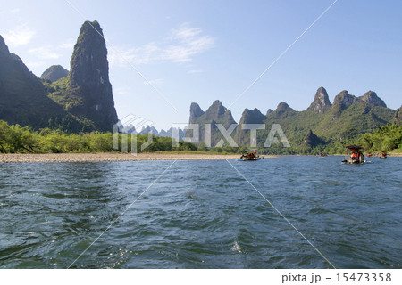 China Guilin Lijiang River rafting, beautiful river. China Guilin Lijiang River rafting, beautiful river. 15473358