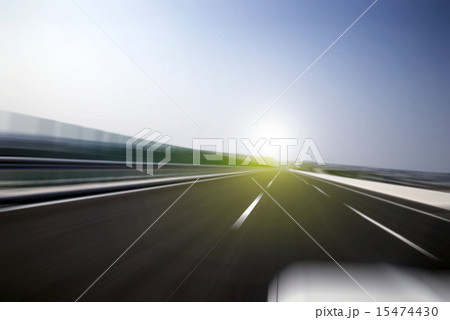 Busy city road Busy city road 15474430
