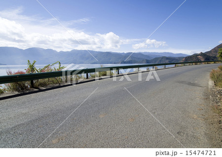 Serene lakes road Serene lakes road 15474721