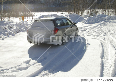 雪道 ドライブ 雪道 ドライブ 15477699