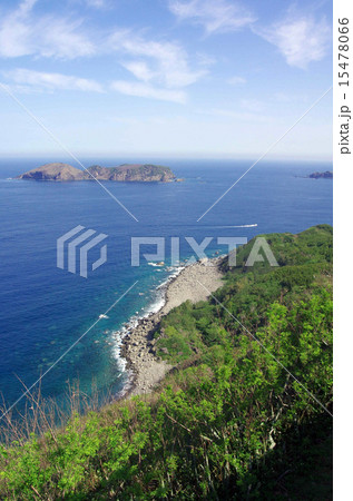 父島の三日月山　展望台（ウェザーステーション）周辺の風景 15478066