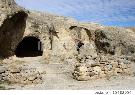 Entrance to cave town Uplistsikhe,Georgia Entrance to cave town Uplistsikhe,Georgia 15482054