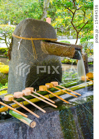 神山湧水 15484536