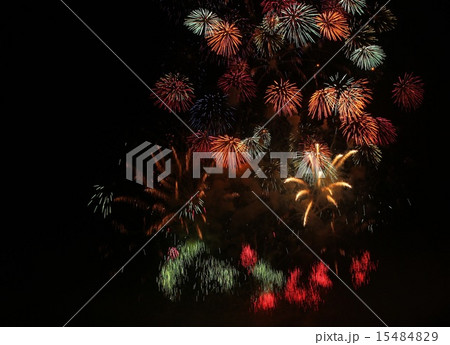 夜空に咲く花 15484829