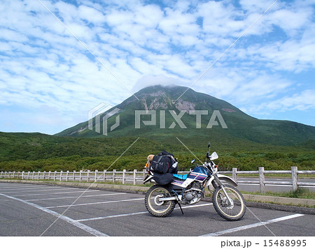 羅臼岳とバイク 15488995
