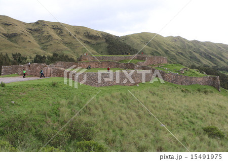 世界遺産ペルーのクスコの聖なる谷プカプカラ遺跡５ 15491975