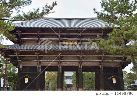 世界遺産 東大寺 南大門 15498796