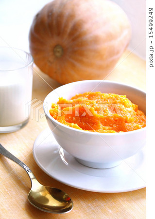 Pumpkin porridge with millet 15499249