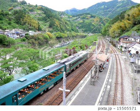 大歩危駅のトロッコ列車 大歩危駅のトロッコ列車 15505571