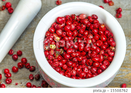 pink pepper 15508762