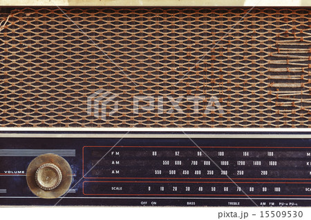 Close-up Old retro radio 15509530