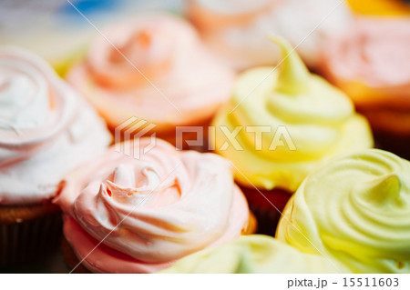 Dessert Sweet Gourmet Cupcakes 15511603