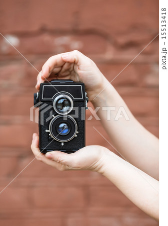 Retro camera 15513418