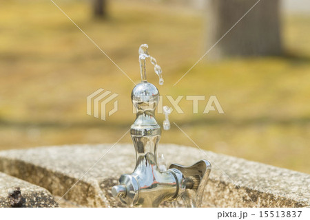 水飲み場 15513837