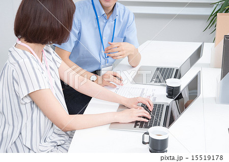 オフィスイメージ（クールビズ） 15519178