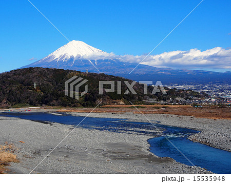 河川敷からの富士 15535948