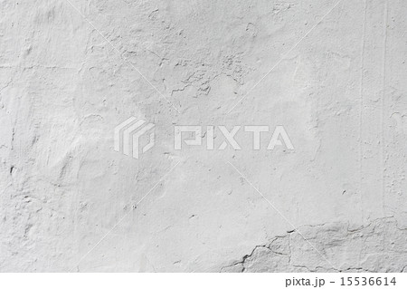 Grungy white concrete wall background 15536614