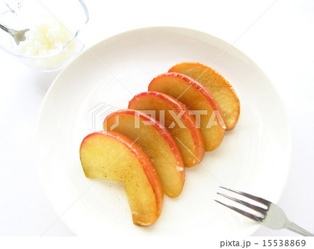 ココナッツオイルでおいしい焼きりんご ココナッツオイル ココナッツオイルでおいしい焼きりんご ココナッツオイル 15538869