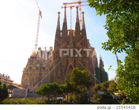 スペイン バルセロナ サグラダファミリア 外観 15541410