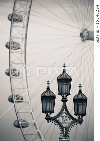 Vintage lamp post 15546294