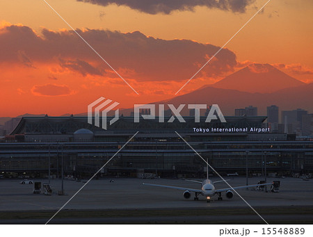 空港のある風景　羽田空港 15548889