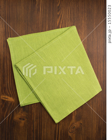 cloth napkin on wood 15550023
