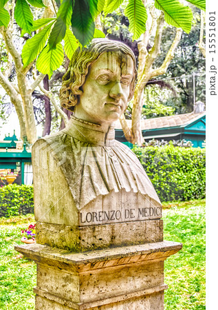 Bust statue of Lorenzo de' Medici. Villa Borghese 15551801