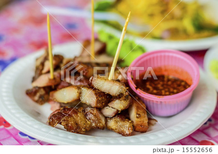 grilled barbecue pork belly 15552656