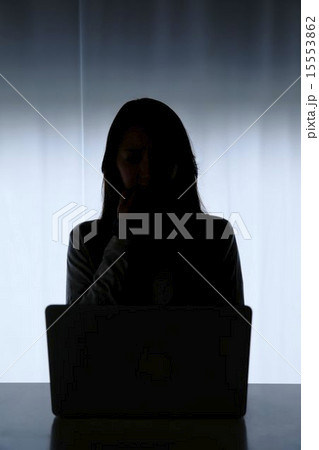 パソコン 女性 困る パソコン 女性 困る 15553862