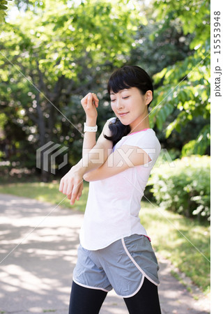 女性 ストレッチ 女性 ストレッチ 15553948