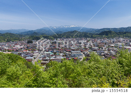 飛騨高山と乗鞍岳 15554518