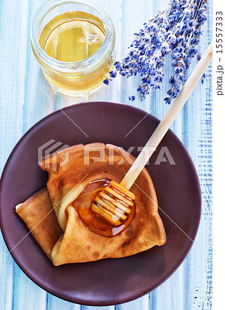 pancake with honey pancake with honey 15557333