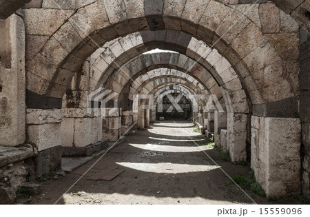 Empty corridor with arcs and columns, Izmir Empty corridor with arcs and columns, Izmir 15559096