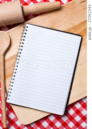 blank recipe book 15561543