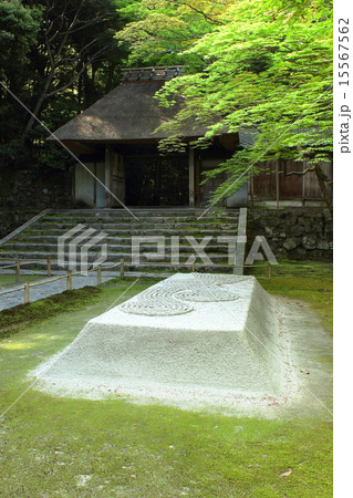京都　法然院　白砂壇 15567562