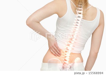 Highlighted spine of woman with back pain 15568994