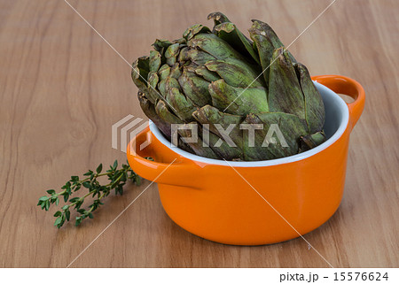 Raw artichokes Raw artichokes 15576624