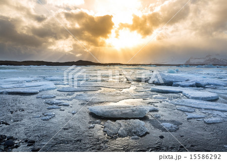 Vatnajokull Glacier Iceland 15586292