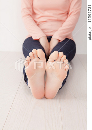 a portrait a portrait 15592781