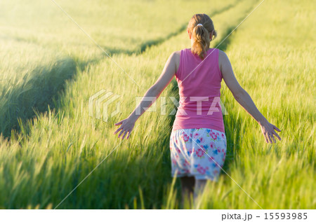 Woman in Barley Field Woman in Barley Field 15593985
