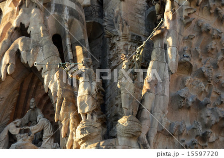 サクラダ・ファミリア 15597720