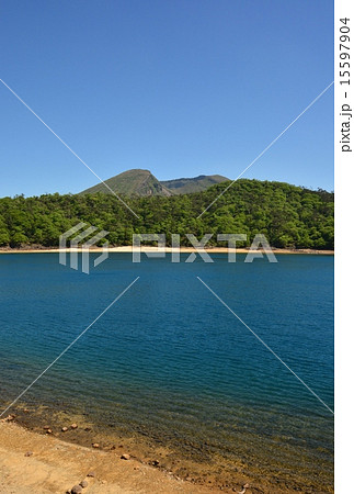霧島連山の「六観音御池と韓国岳（からくに岳）」 15597904
