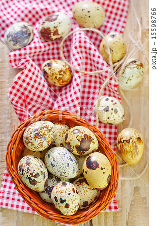 quail eggs 15598766