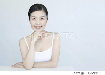 50代女性 15599189