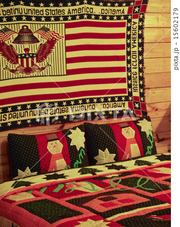 Bedroom in a Log Cabin house Bedroom in a Log Cabin house 15602179