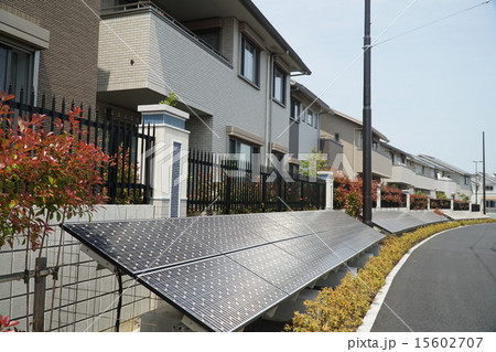 新興住宅の太陽光発電 新興住宅の太陽光発電 15602707