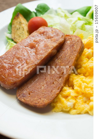 沖縄　ポーク玉子 15609007