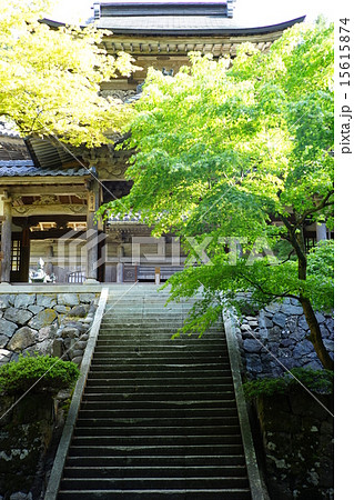 永平寺　山門から見た中雀門 15615874