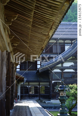 永平寺　仏門と庫院 15615875